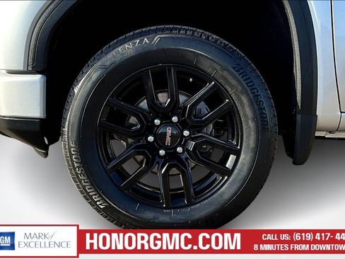 Used 2022 GMC Sierra 1500 Elevation image 34