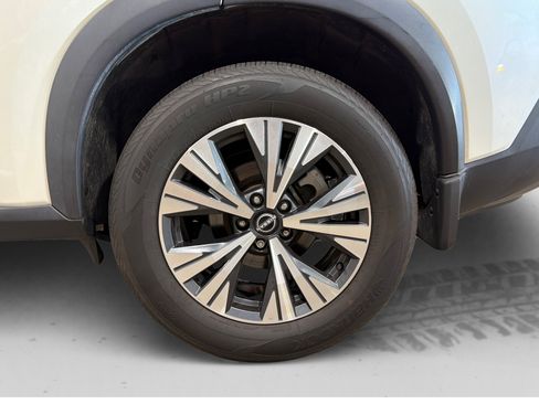 Used 2023 Nissan Rogue SV AWD/4WD image 46