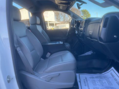 Used 2016 Chevrolet Silverado 3500 W/T image 18