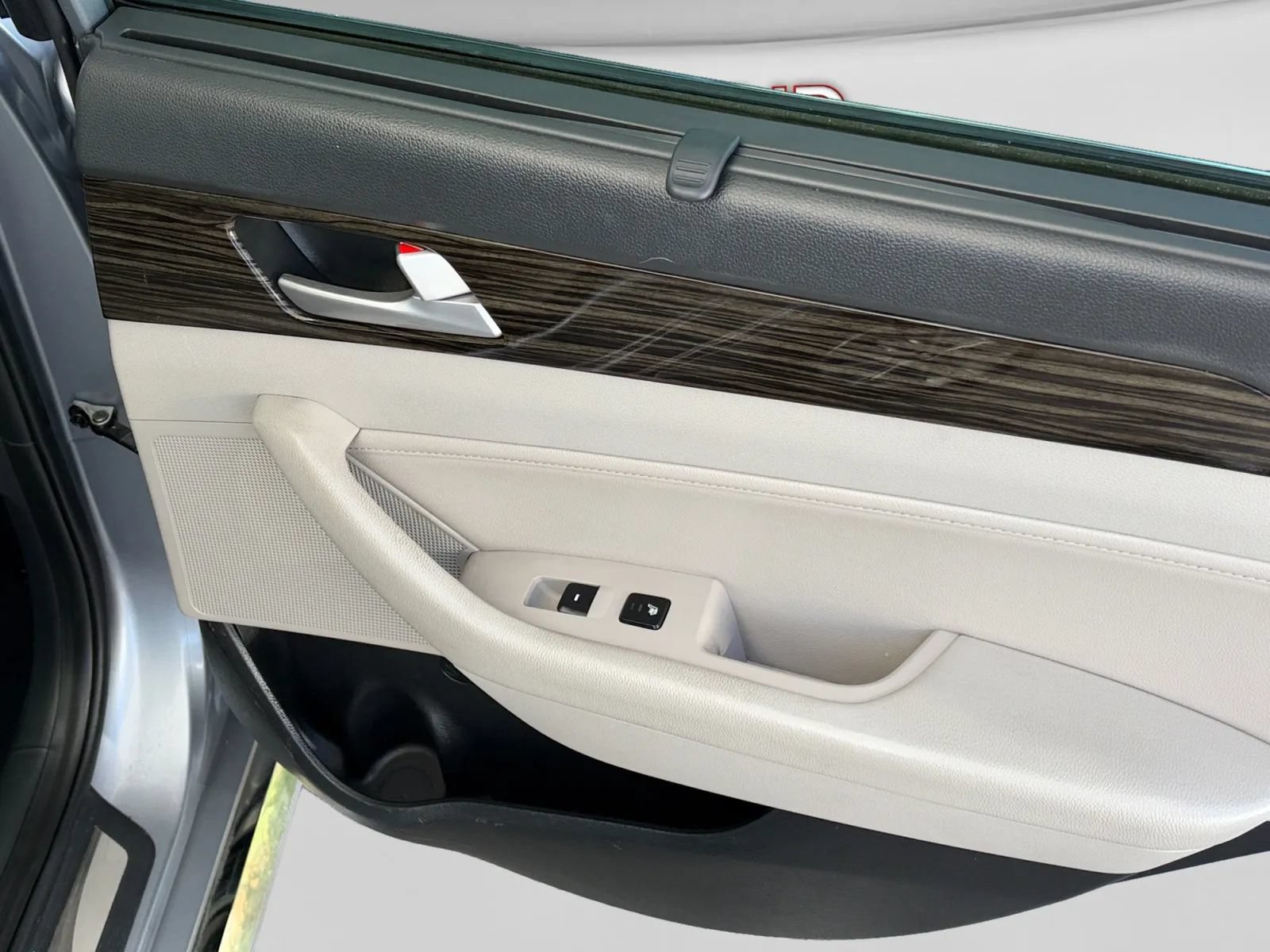 Used 2016 Hyundai Sonata Limited w/ Option Group 04 FWD image 20