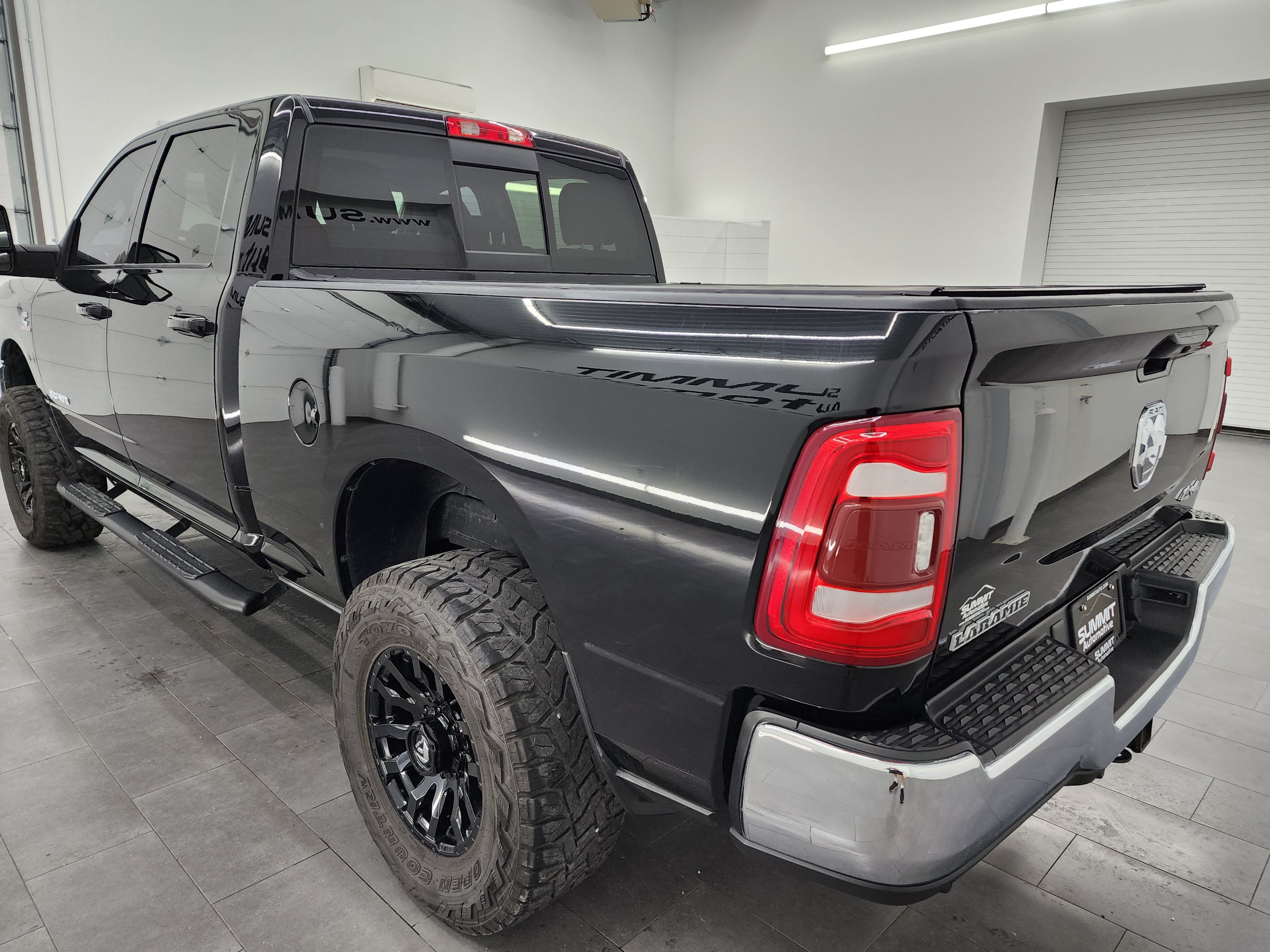 Used 2024 RAM 2500 Laramie w/ Protection Group AWD/4WD image 6