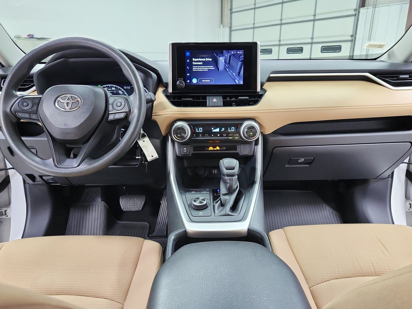Used 2023 Toyota RAV4 LE AWD/4WD image 26
