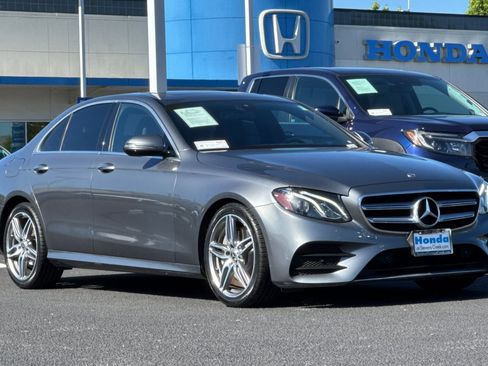 Used 2020 Mercedes-Benz E 350 Sedan image 6