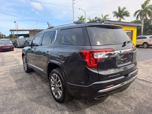 Used 2021 GMC Acadia Denali w/ Denali Technology Package FWD image 11