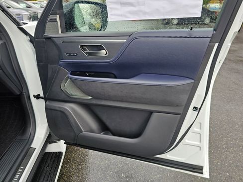 New 2026 INFINITI QX80 4WD image 10