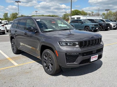 New 2026 Jeep Grand Cherokee L Limited AWD/4WD image 2