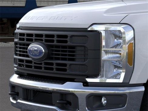 New 2026 Ford F350 XL w/ XL Driver Assist Package image 17