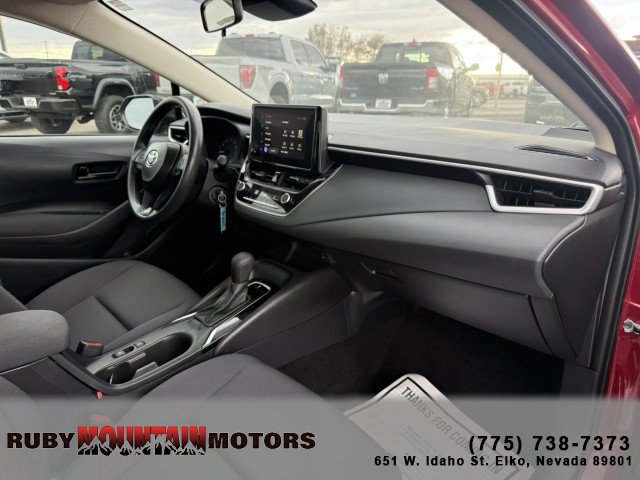 Used 2025 Toyota Corolla LE FWD image 29