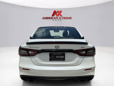 Used 2023 Nissan Maxima SR w/ Sport Mat Group FWD image 5