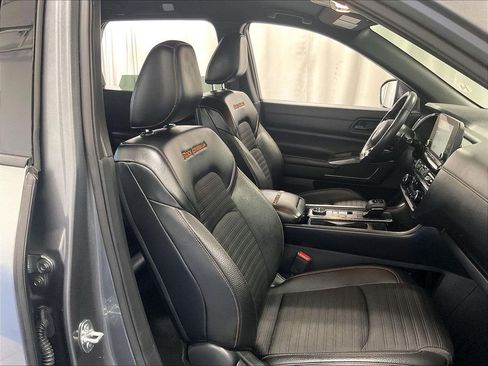 Used 2023 Nissan Pathfinder Rock Creek AWD/4WD image 11
