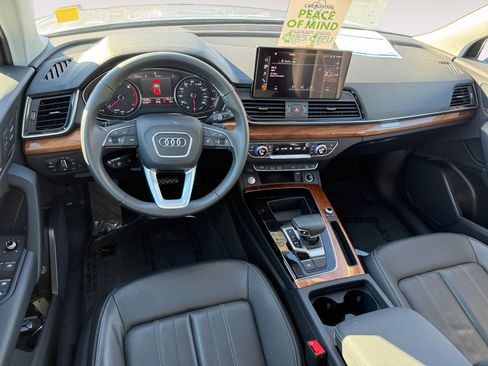 Used 2023 Audi Q5 2.0T Premium w/ Convenience Package image 15