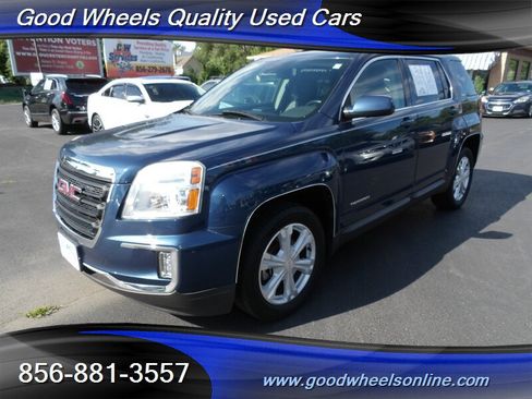 Used 2017 GMC Terrain SLE w/ Technology Package AWD/4WD image 1