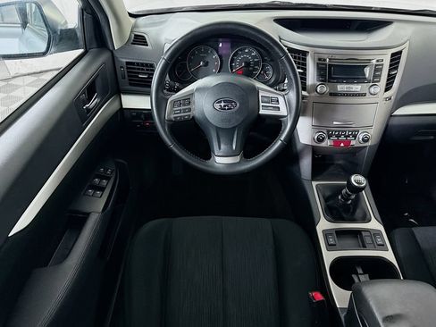 Used 2013 Subaru Outback 2.5i Premium w/ All-Weather Pkg AWD/4WD image 3