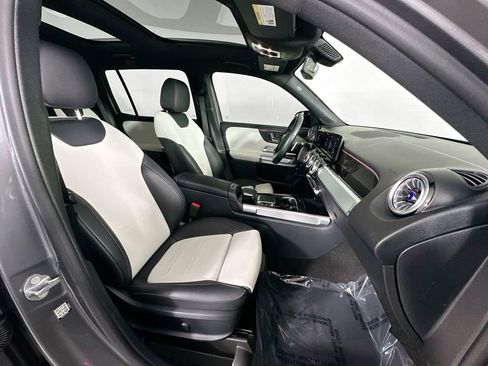 Certified 2023 Mercedes-Benz GLB 250 4MATIC image 27