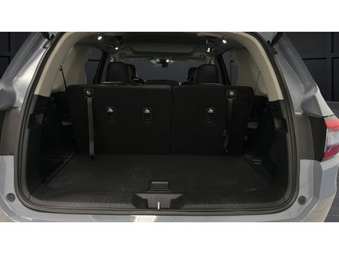 Used 2024 Honda Pilot Touring image 28