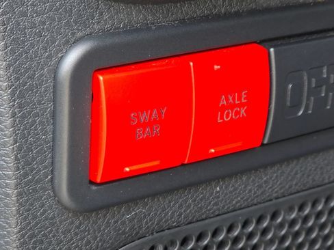 Used 2016 Jeep Wrangler Unlimited Rubicon AWD/4WD image 18