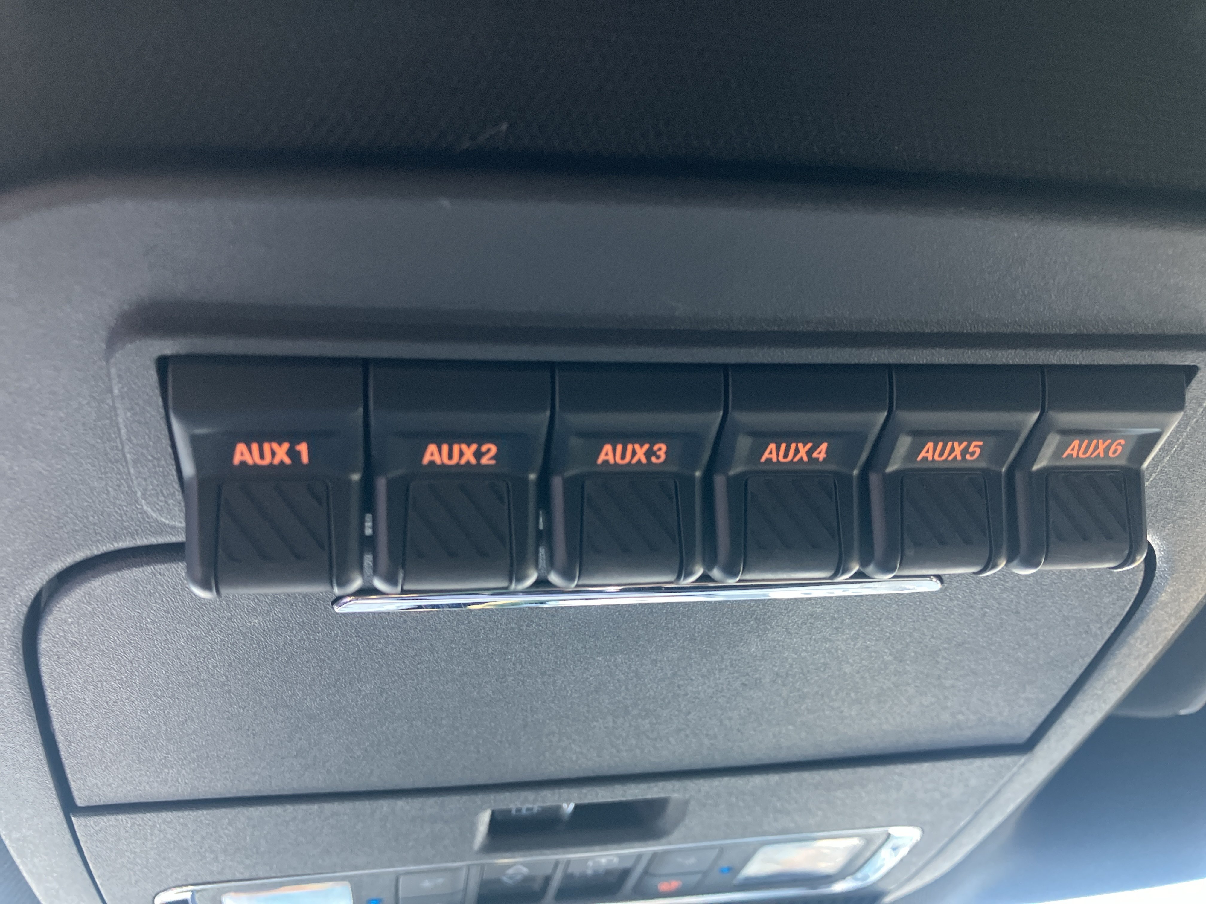 Certified 2023 Ford F150 Raptor AWD/4WD image 33