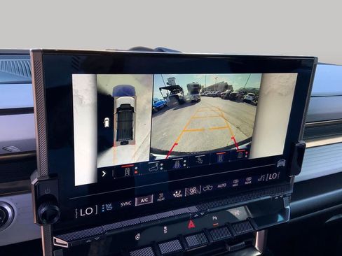 Used 2024 GMC Hummer EV 3X w/ LPO, Illumination Package AWD/4WD image 22
