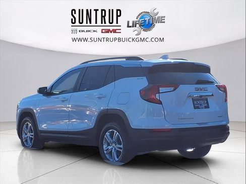 Used 2023 GMC Terrain SLE w/ Driver Convenience Package image 29