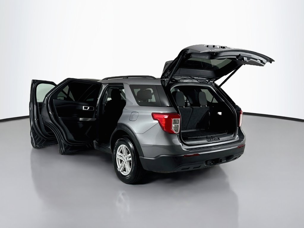 Used 2023 Ford Explorer XLT w/ Class IV Trailer Tow Package AWD/4WD image 26