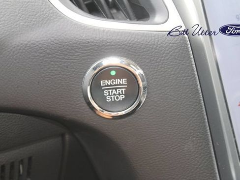 Used 2024 Ford Edge SEL AWD/4WD image 23