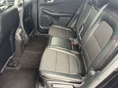 Used 2025 Ford Escape ST-Line FWD image 22
