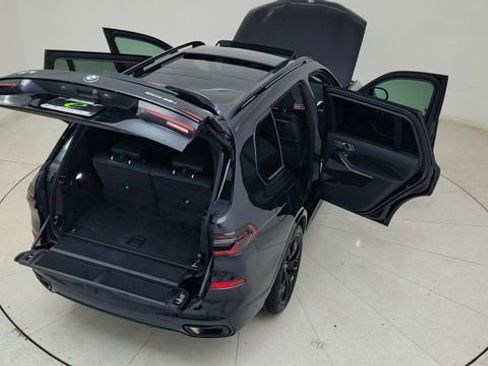 Used 2024 BMW X7 xDrive40i w/ M Sport Package image 95