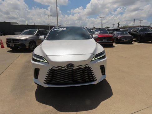 Used 2024 Lexus RX 350 FWD w/ Convenience Package image 4