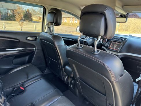 Used 2019 Dodge Journey GT image 37
