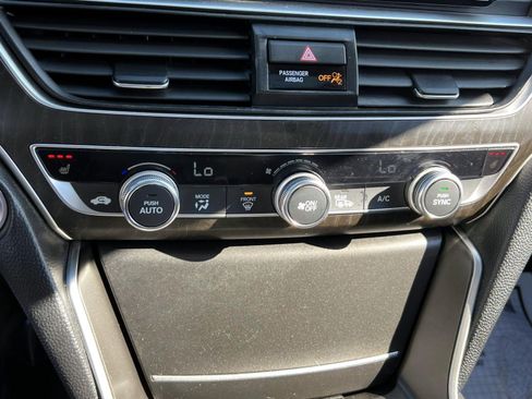 Certified 2019 Honda Accord EX-L image 29