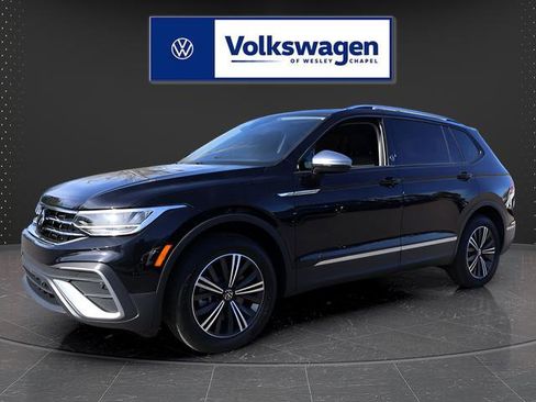 Certified 2024 Volkswagen Tiguan Wolfsburg Edition FWD image 4