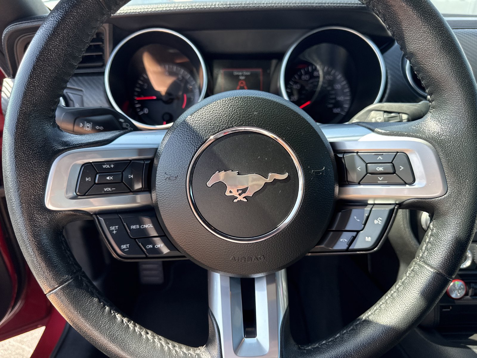 Used 2023 Ford Mustang Coupe RWD image 31