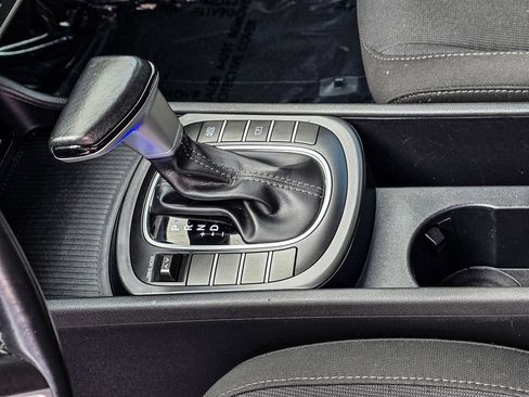 Used 2025 Hyundai Kona SEL FWD image 19