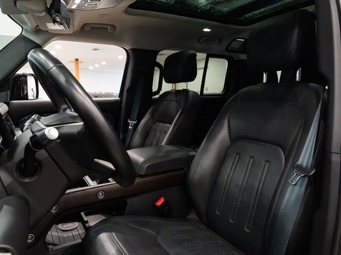 Used 2020 Land Rover Defender 110 HSE image 7