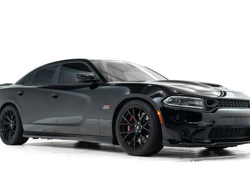 Used 2019 Dodge Charger Scat Pack w/ Dynamics Package RWD image 5