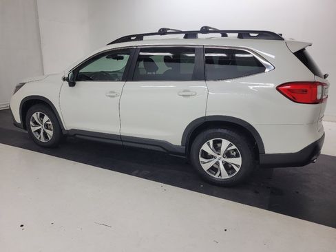 Used 2023 Subaru Ascent Premium AWD/4WD image 3
