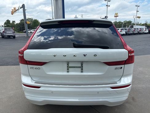 Certified 2023 Volvo XC60 B5 Core w/ Climate Package AWD/4WD image 7