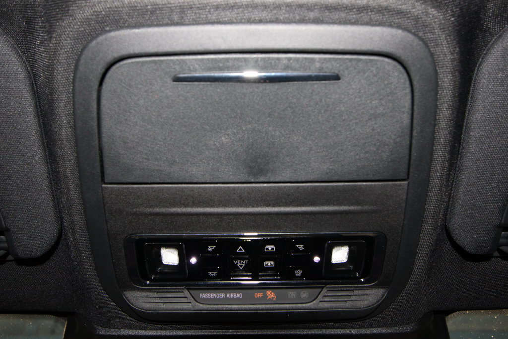 Used 2025 Lincoln Corsair Grand Touring w/ Towing Package AWD/4WD image 20