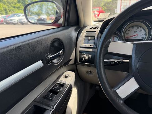 Used 2009 Dodge Charger SXT RWD image 22