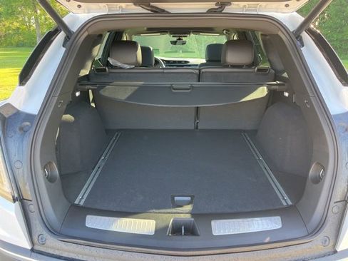 New 2026 Cadillac XT5 Sportv w/ LPO, Floor Liner Package AWD/4WD image 5