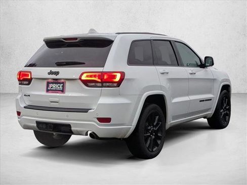 Used 2019 Jeep Grand Cherokee Altitude image 5