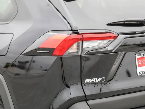 Certified 2025 Toyota RAV4 XLE AWD/4WD image 10