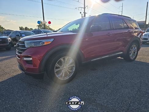 Used 2020 Ford Explorer XLT w/ Equipment Group 202A image 22