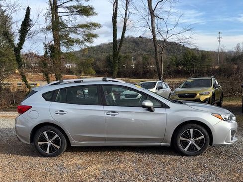 Used 2019 Subaru Impreza 2.0i Premium w/ Popular Package #2 image 5