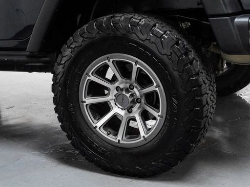 Used 2016 Jeep Wrangler Unlimited Rubicon image 51