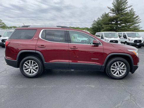 Used 2017 GMC Acadia SLE FWD image 6