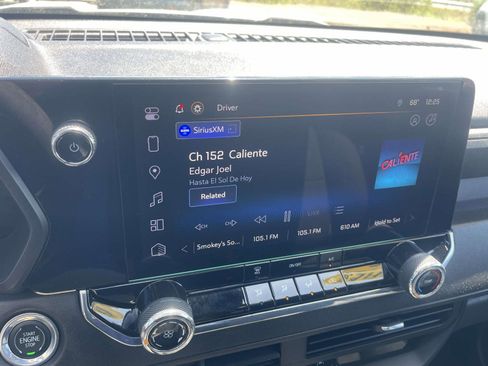 Used 2023 Chevrolet Colorado W/T RWD image 23