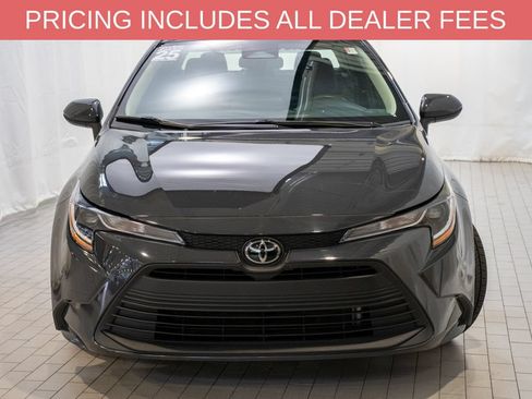 Certified 2025 Toyota Corolla LE FWD image 2