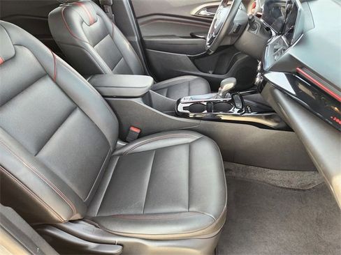 Certified 2024 Chevrolet Trax RS w/ Sunroof Package image 15