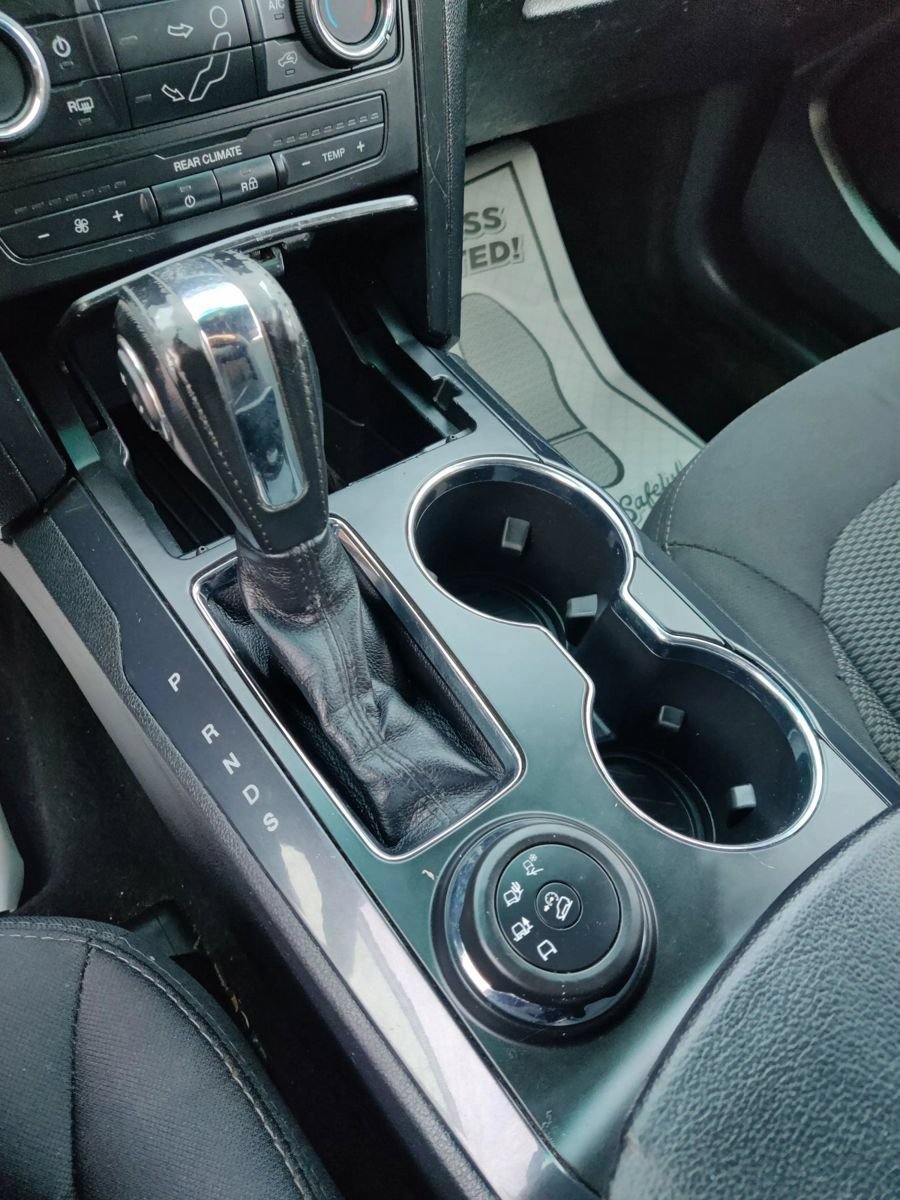 Used 2018 Ford Explorer XLT AWD/4WD image 20